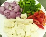 A picture of step 1 of Paneer Tikka Masala.