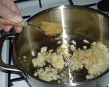 Gyömbéres-bazsalikomos zöldborsófőzelék  (liszt nélkül) recept fázis 4 fotója