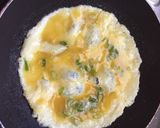 Foto langkah ke 7 dari resep Telur gulung sosis.