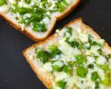 A picture of step 3 of Cheese Chilli Toast.