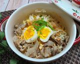 Hình bước làm 2 của món Mì gói trộn bò trứng