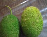 A picture of step 1 of Spiny Gourd Fry.