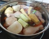 Foto del paso 2 de la receta: Caldo de verduras y pollo