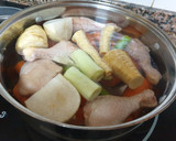 Foto del paso 2 de la receta: Caldo de verduras y pollo