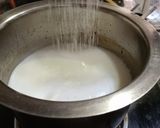 A picture of step 1 of Dry fruits makhana kheer.
