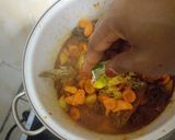 A picture of step 11 of Potatoe chicken soup.
