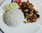 รูปขั้นตอนการทำที่ 6 ของ กระเพราไก่ราดหน้าข้าว