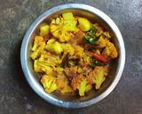 আলু ফুলকপির নিরামিষ তরকারি (aloo Fulkopir niramish tarkari) রেসিপির ধাপ 3 ছবি