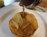 Foto del paso 7 de la receta: Timbal de patata y pechuga de pollo con salsa de vino tinto