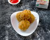 Foto langkah ke 7 dari resep Bola bola Kentang Mozarella.