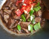 Foto langkah ke 4 dari resep Daging sapi masak paprika.