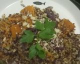 Foto del paso 5 de la receta: Ensalada vegana tibia de quinoa (🌱)