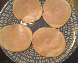 Foto del paso 1 de la receta: Bocadillo de cochinitos con pan de pueblo y tomate