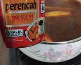 Foto langkah ke 5 dari resep Tom Yam Sat Set Ala Resto.