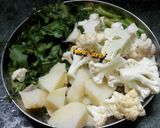A picture of step 4 of Mix vegitable pakoda.
