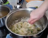 Foto del passaggio 7 della ricetta Risotto con asparagi