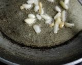वांगे बटाटा सुकी भाजी (vange batata suki bhaji recipe in marathi) रेसिपी स्टेप 2 फोटो 