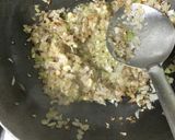 A picture of step 1 of Posta Dana sabzi.