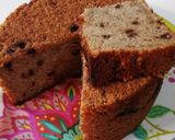 Foto del paso 8 de la receta: Bizcochuelo de banana con chips de chocolate de 18 cm