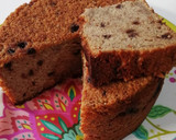 Foto del paso 8 de la receta: Bizcochuelo de banana con chips de chocolate de 18 cm