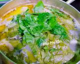Hình bước làm 2 của món Canh đầu,cổ,cánh,chân gà nấu lá giang