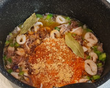 Foto del paso 3 de la receta: Chipirones guisados al pimentón