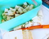 صورة لخطوة 1 من وصفة سلطة سيزر 🍞 🥬