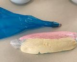 A picture of step 14 of Unicorn cupcakes.