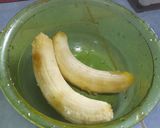 Foto langkah ke 1 dari resep Kue Pisang Kukus Coklat Lumer.