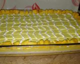 A picture of step 5 of Mangolicious dessert.