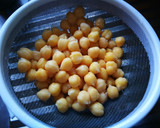Foto del paso 1 de la receta: Hummus de garbanzos con levadura nutricional y atún