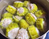 Hình bước làm 4 của món Canh khổ qua nhồi cá thác lác
