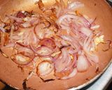 Foto del paso 3 de la receta: Chuletas de paleta de cordero al romero selladas a la sartén