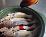 Hình bước làm 1 của món Cá lân kho tiêu: