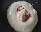 Foto del paso 2 de la receta: Panquecas de yuca y queso rellenos de dulce de guayaba🥯🥞🧀