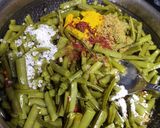 A picture of step 3 of Cluster beans dry sabji.