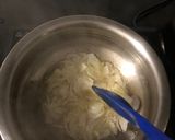 A picture of step 1 of Green onion soup with Mayo toast.