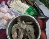 Foto langkah ke 1 dari resep Tom yum dengan belimbing wuluh.