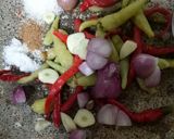 Foto langkah ke 2 dari resep Sambal Pencit.