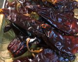 Foto del paso 2 de la receta: Mole Rojo con Carne de Puerco