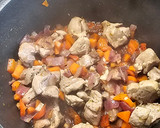 Foto del paso 1 de la receta: Estofado de pavo al Porto