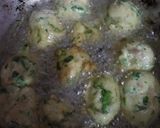 A picture of step 5 of Palak bites.