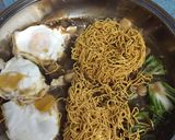 Foto langkah ke 6 dari resep Yee Mee Sizzling.