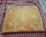 Foto langkah ke 8 dari resep Hurricane Swiss Roll.