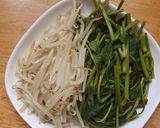 Foto langkah ke 1 dari resep Rujak Kangkung.