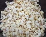 Foto langkah ke 6 dari resep Popcorn Magic com.