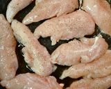 Pestos-fetás-olívás csirke recept fázis 2 fotója