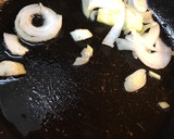 Foto del paso 1 de la receta: Tortilla de verduras saludable con soja