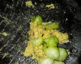 Foto langkah ke 5 dari resep Tumis terong ketumbar.