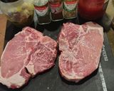 Foto del passaggio 1 della ricetta Braciola di maiale al pomodoro